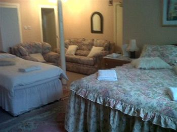 Roxburghe Guest House 킨로스 외부 사진